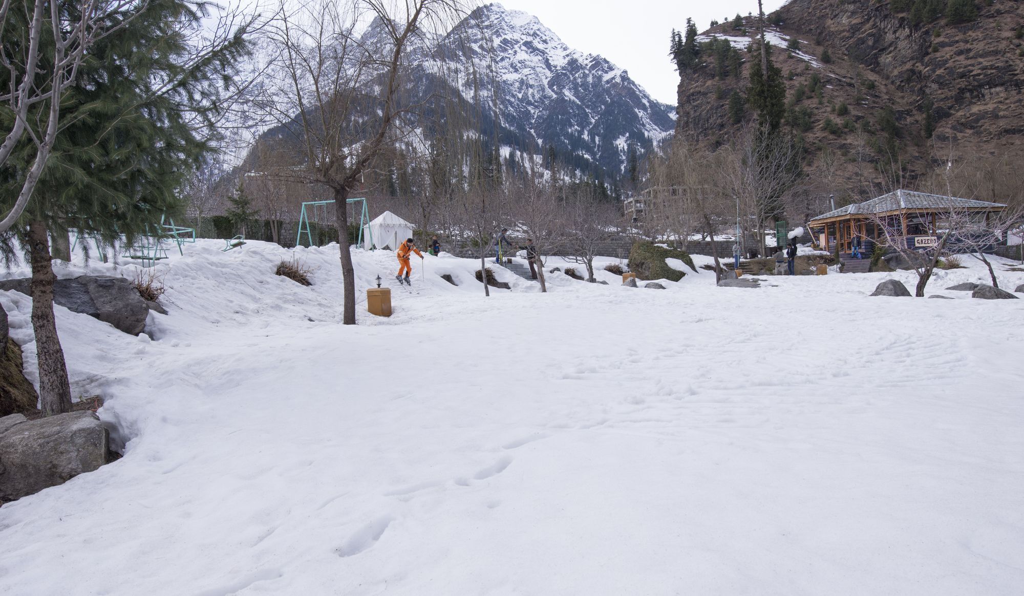 Solang Valley Resort Palchān Exterior foto