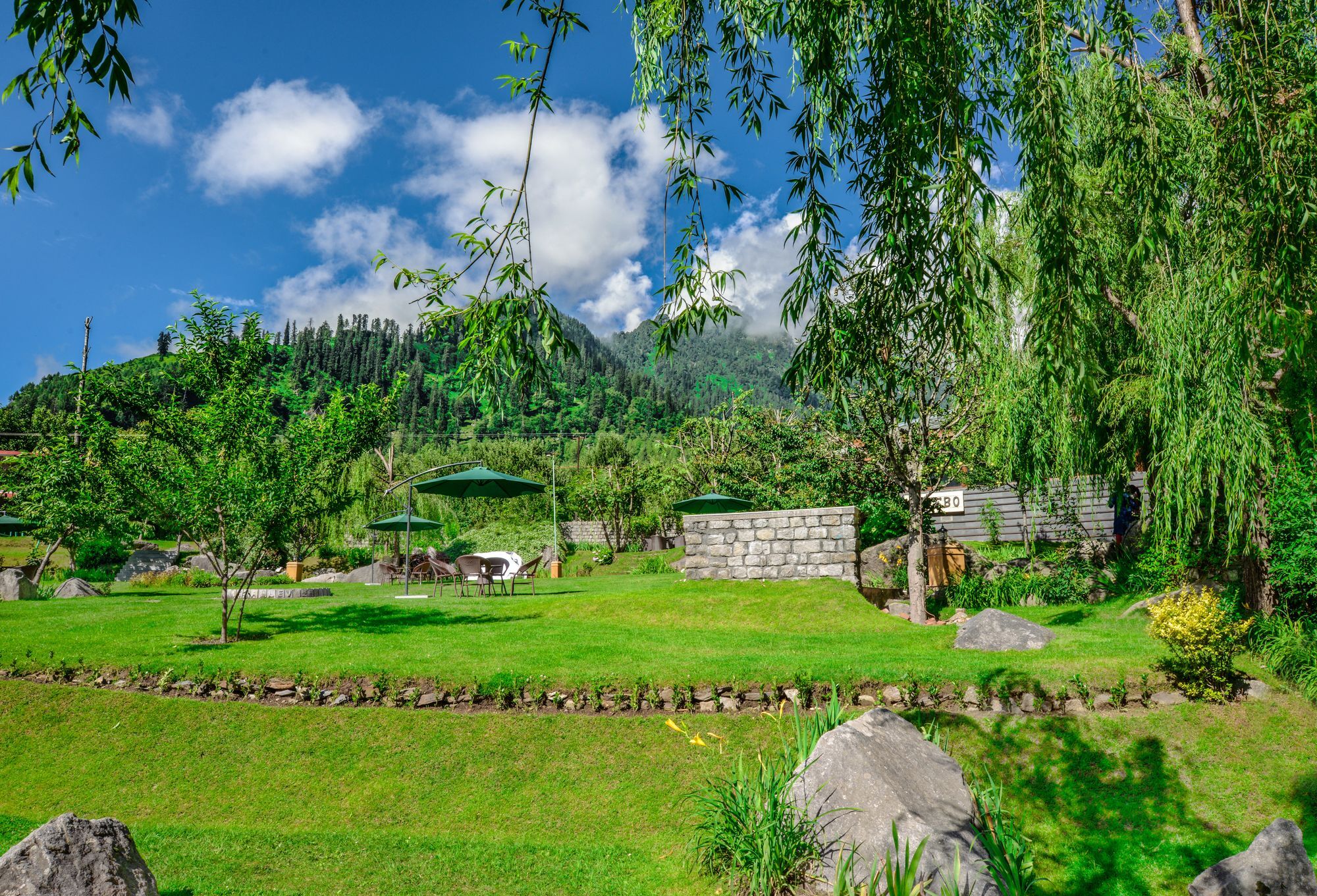Solang Valley Resort Palchān Exterior foto